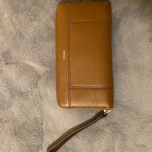 Fossil wallet/wristlet